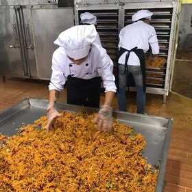 1kg khô gà bao nhiêu calo