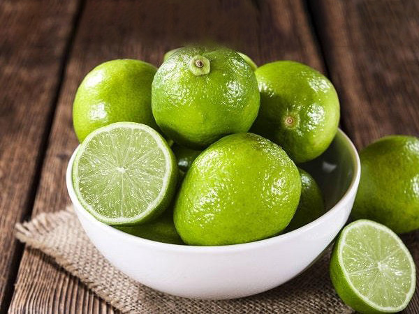 Chanh trị vết thâm muỗi đốt lâu ngày